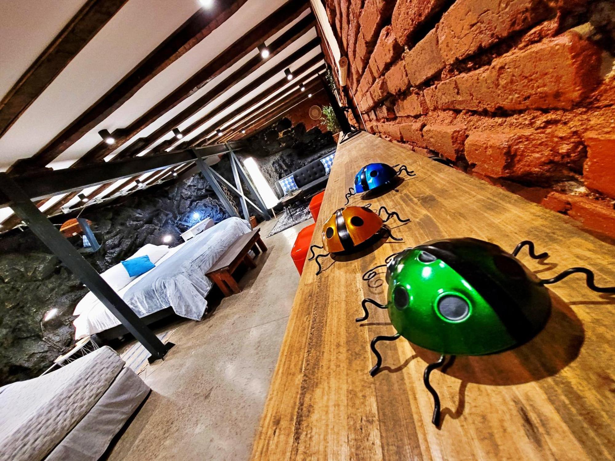 Maki Hostels & Suites Вальпараисо Экстерьер фото