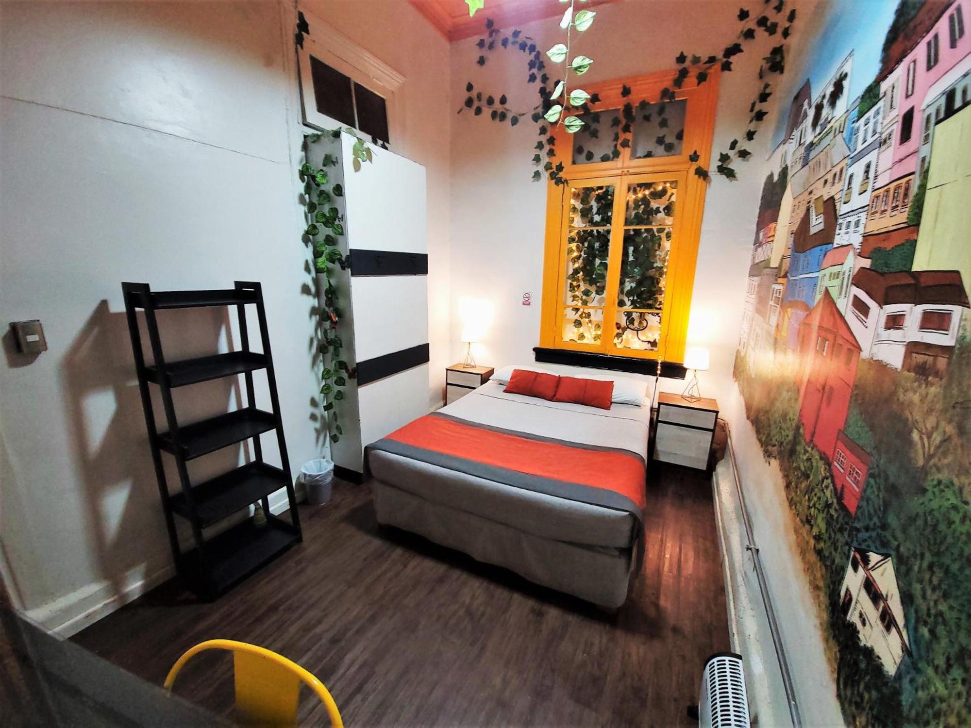 Maki Hostels & Suites Вальпараисо Экстерьер фото